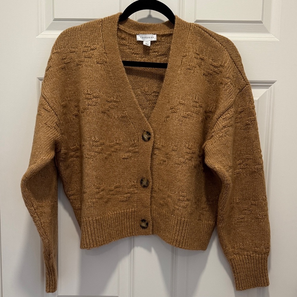 NWOT Topshop Oversized Cropped Cardigan Sweeter